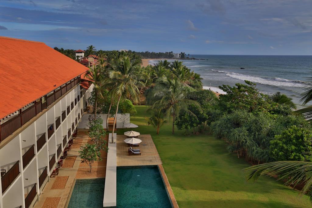 Туры в отель Temple Tree Resort & Spa Индурува Шри-Ланка