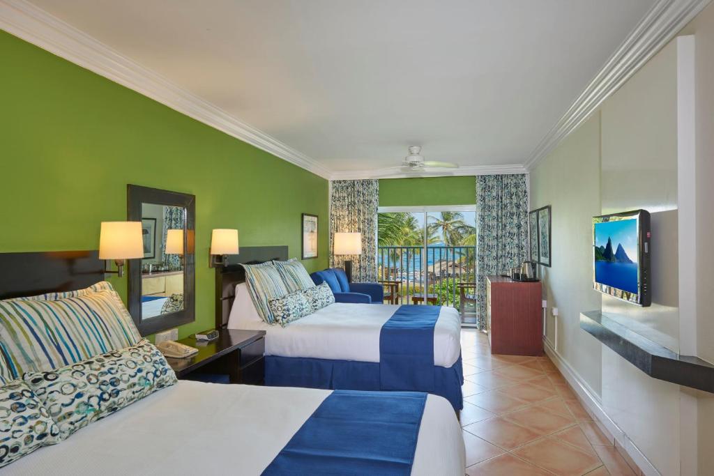 Отель, Coconut Bay Beach Resort & Spa