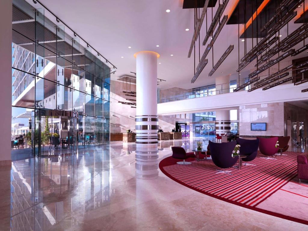 Отдых в отеле Radisson Blu Hotel Abu Dhabi Yas Island Абу-Даби