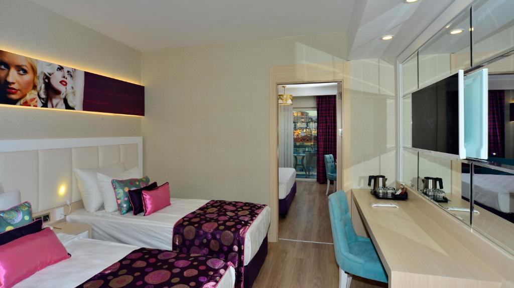 Відпочинок в готелі Azura Deluxe Resort & Spa Аланія