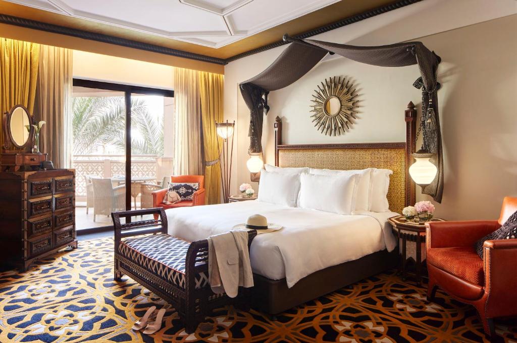 Отдых в отеле Jumeirah Al Qasr (ex. Madinat Jumeirah Al Qasr) Дубай (пляжные отели) ОАЭ