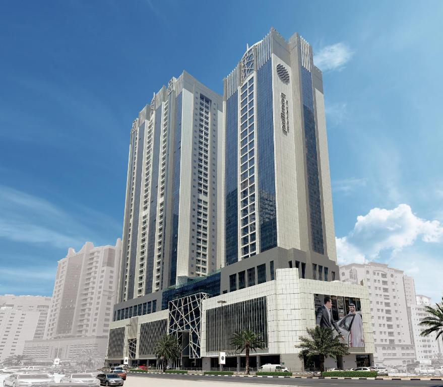 Pullman Hotel Sharjah цена