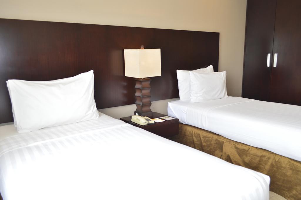 Відпочинок в готелі Alpa City Suites