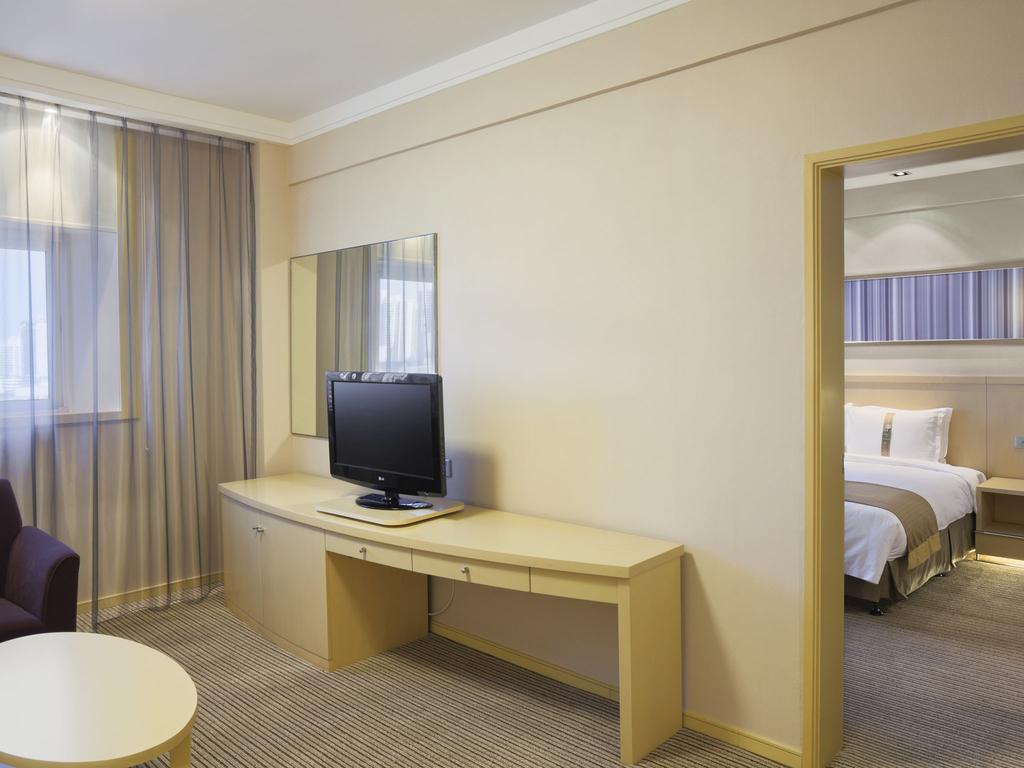 Отзывы про отдых в отеле, Holiday Inn Downtown Shanghai