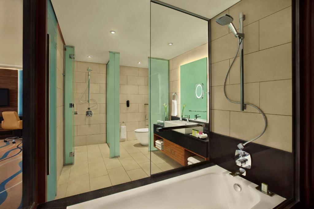 Doubletree by Hilton Hotel & Residences Dubai – Al Barsha ОАЕ ціни