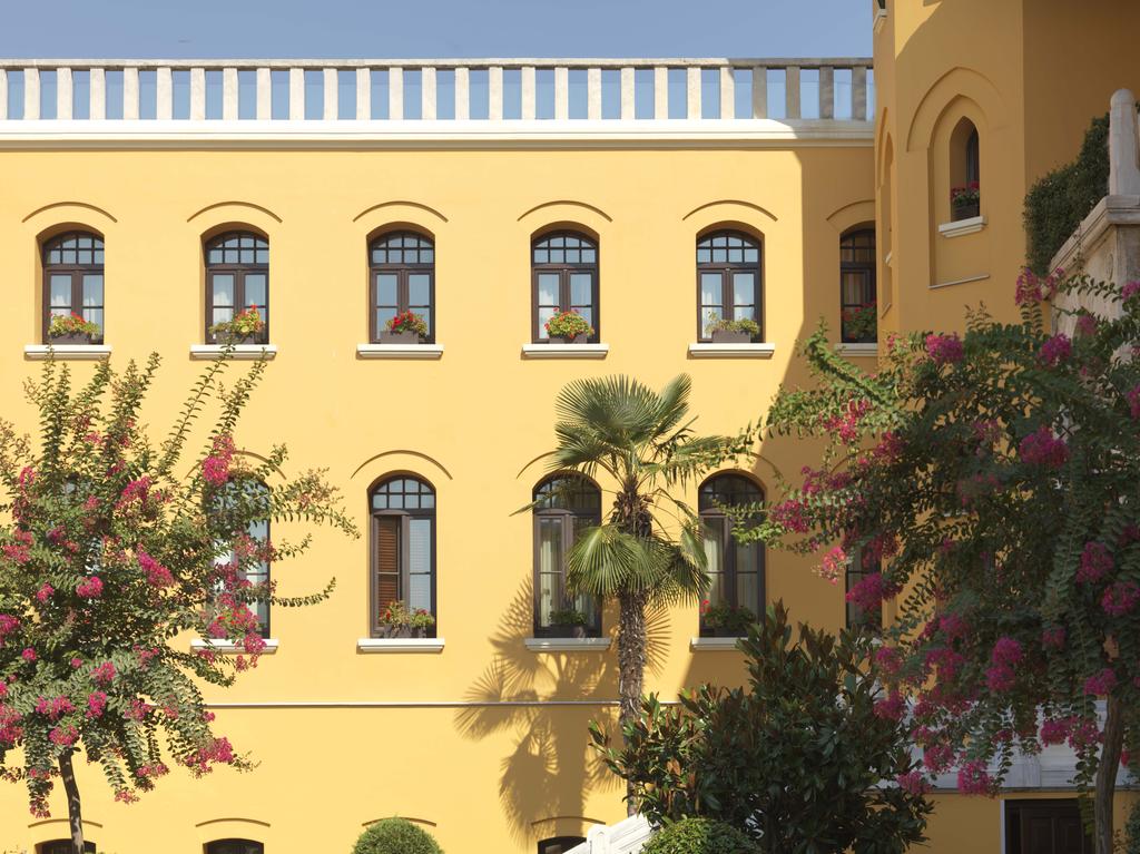 Отзывы гостей отеля Four Seasons Hotel Sultanahmet