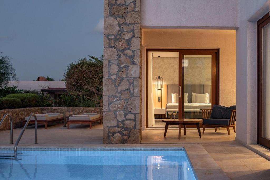 Odpoczynek w hotelu Ikaros Beach Luxury Resort & Spa Heraklion