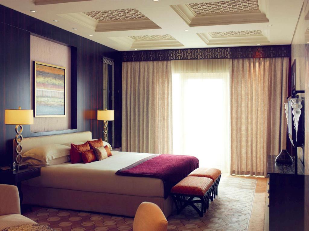 Готель, 5, Raffles Dubai