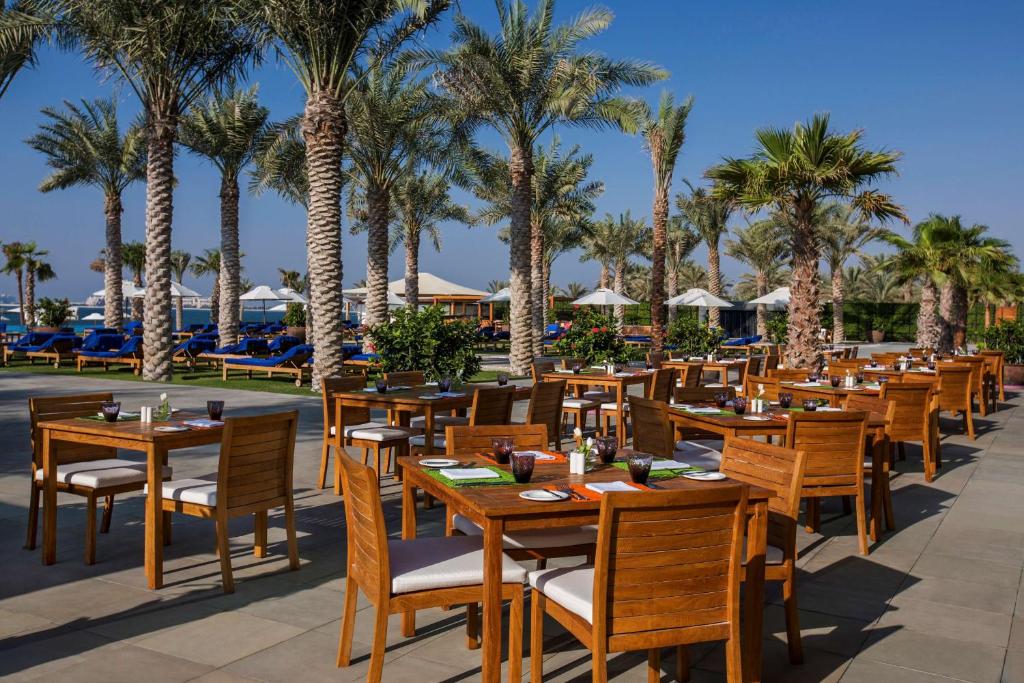 Doubletree By Hilton Dubai Jumeirah Beach, развлечения