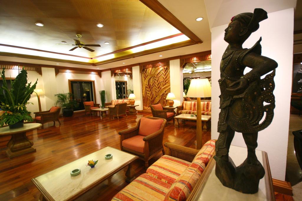 The Imperial Pattaya Hotel (ex. The Montien Hotel Pattaya) фото та відгуки