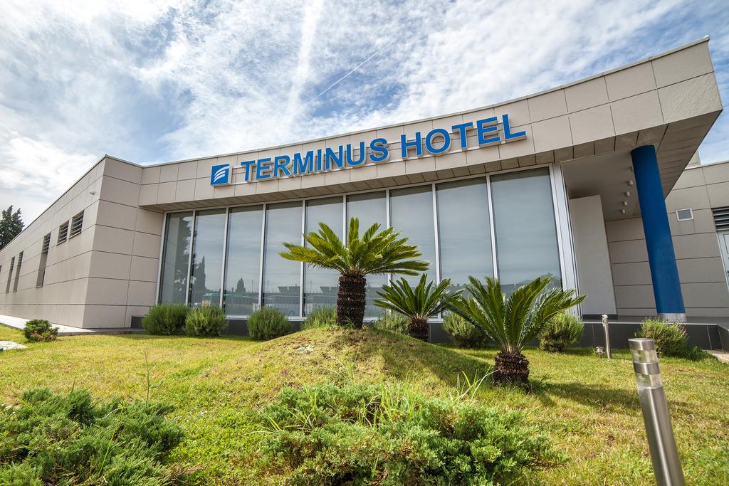 Hotel Terminus, Черногория, Подгорица, туры, фото и отзывы