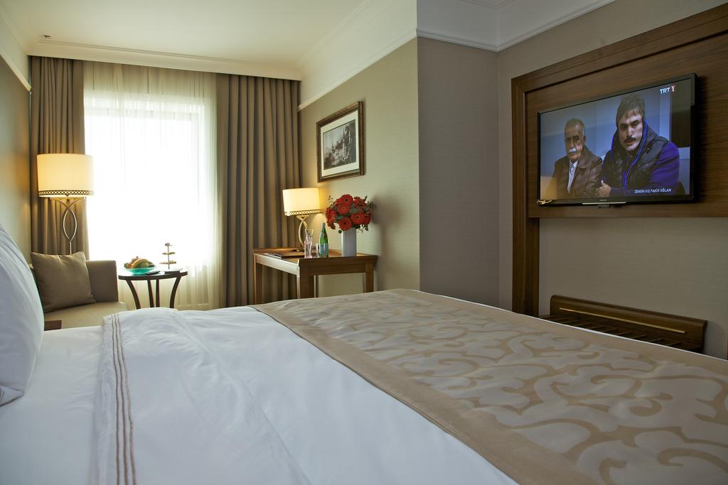 Цены в отеле Retaj Royale Istanbul
