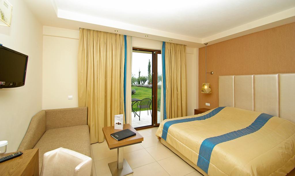 Цены в отеле Mediterranean Village Resort & Spa