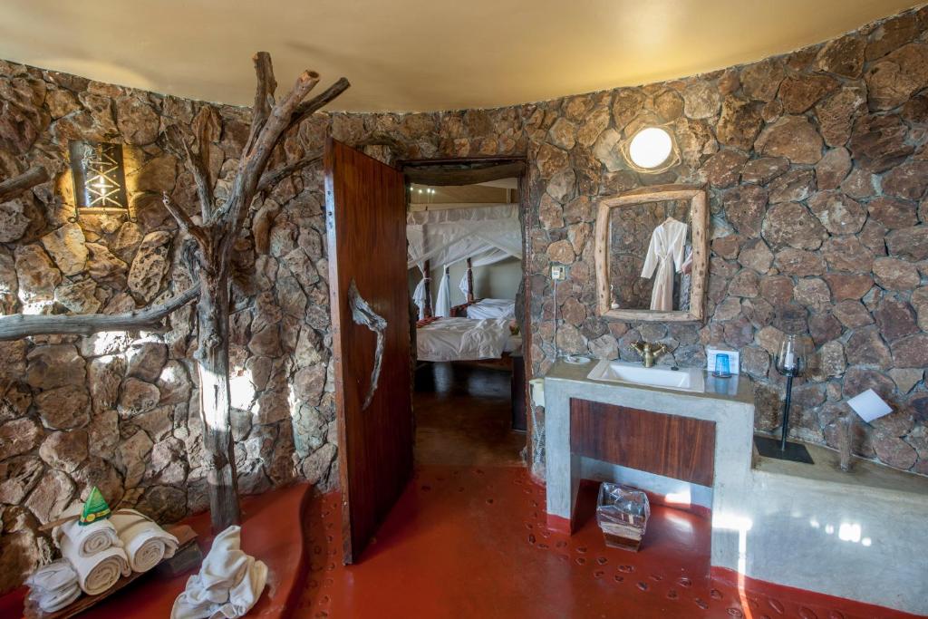 Горящие туры в отель Mbalageti Serengeti Национальный парк Серенгети