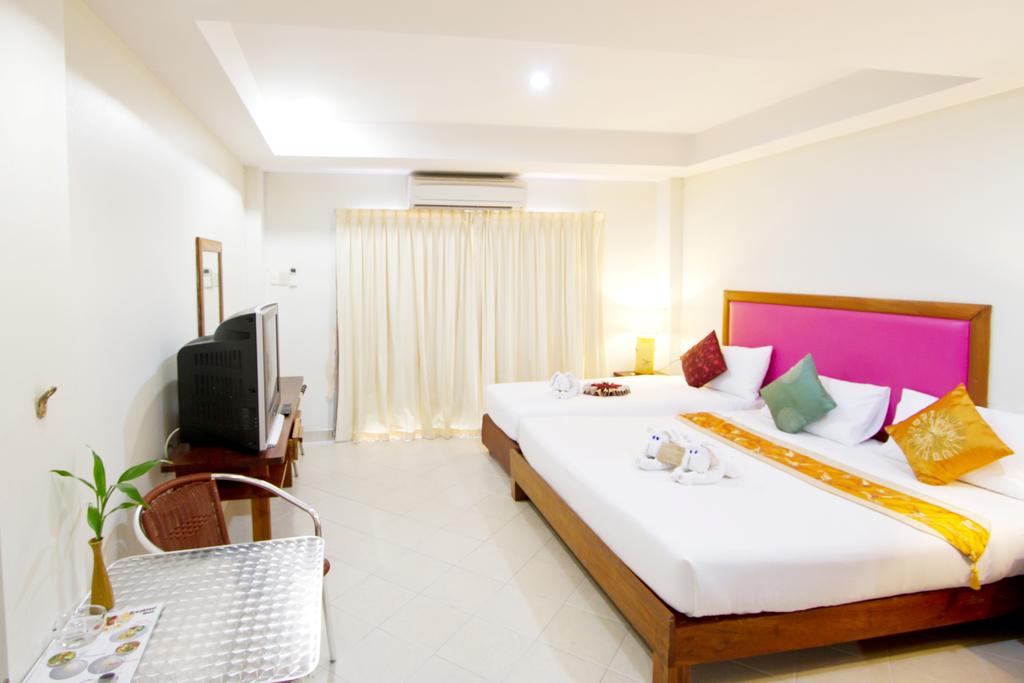 Bella Villa Service Apartment, Pattaya, zdjęcia z wakacje