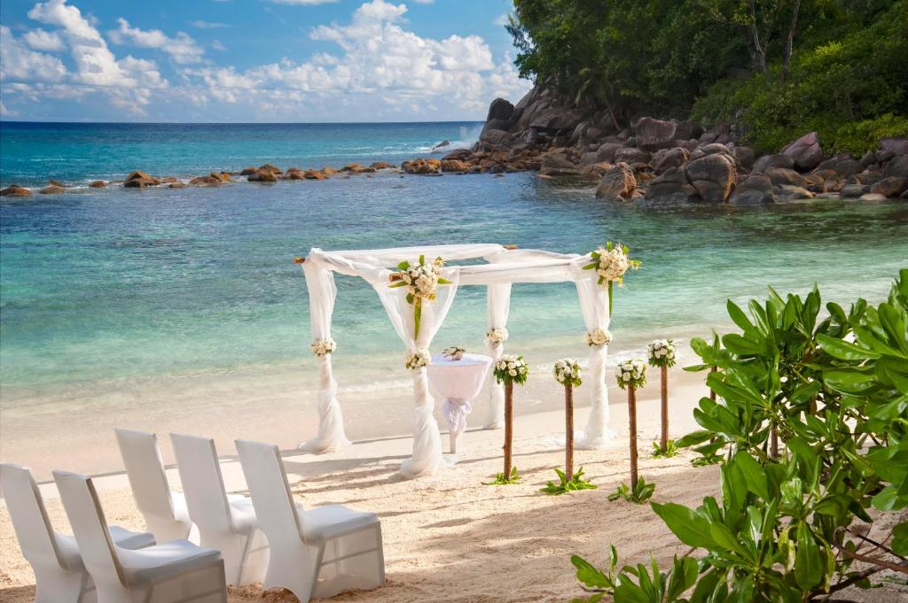 Отзывы об отеле Avani Seychelles Barbarons Resort & Spa