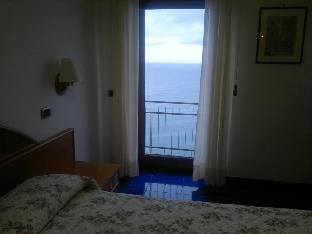 Hot tours in Hotel Sporting (Vico Equense)