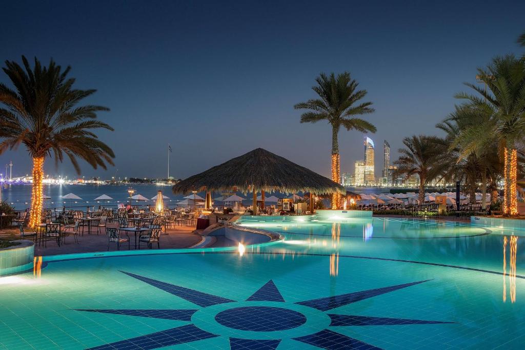 Отель, Абу-Даби, ОАЭ, Radisson Blu Hotel & Resort Abu Dhabi Corniche