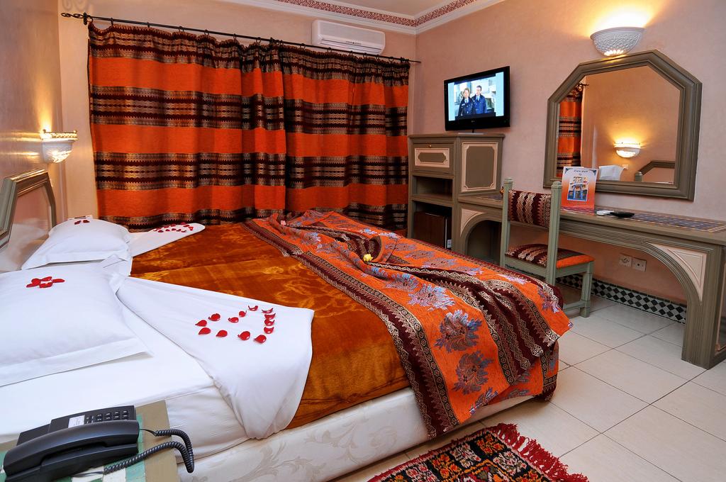 Відпочинок в готелі Diwane Hotel Марракеш