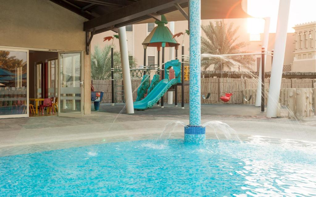 Ceny hoteli Coral Beach Resort Sharjah