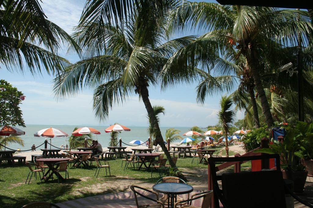 Rainbow Paradise Beach Resort, Пинанг цены