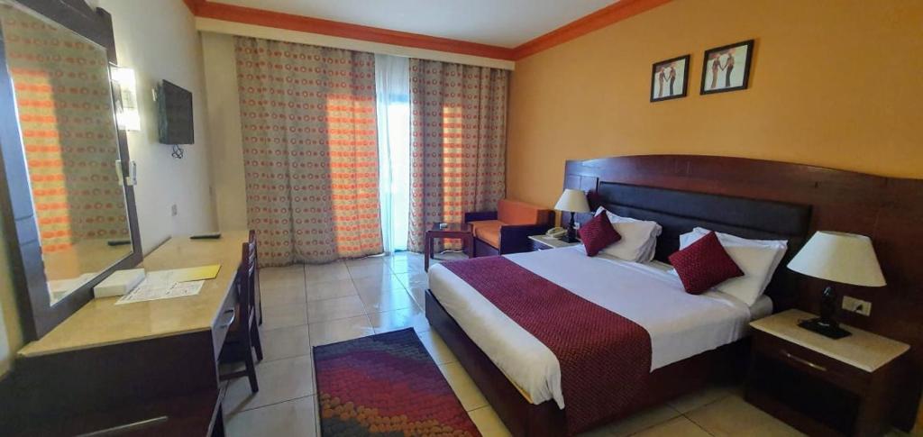 Отель, 4, Sharm Holiday Resort Aqua Park