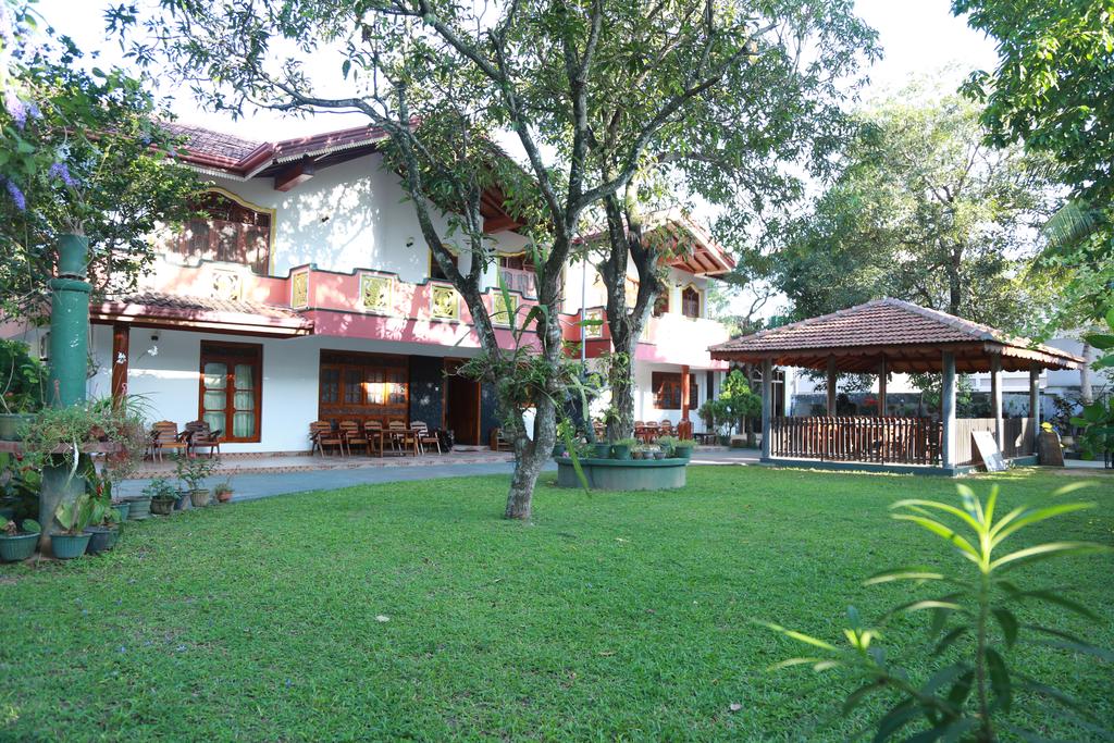 Sumal Villa Guesthouse, 3