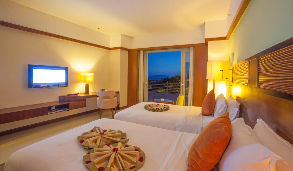 Горящие туры в отель Grand Soluxe Hotel & Resort Sanya Санья
