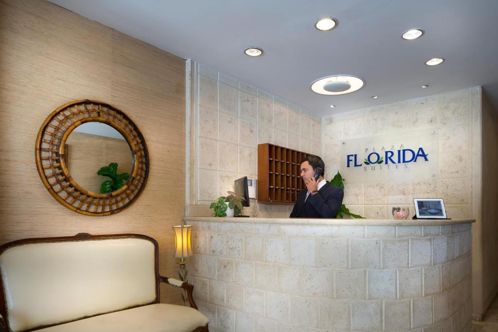 Plaza Florida Suites price