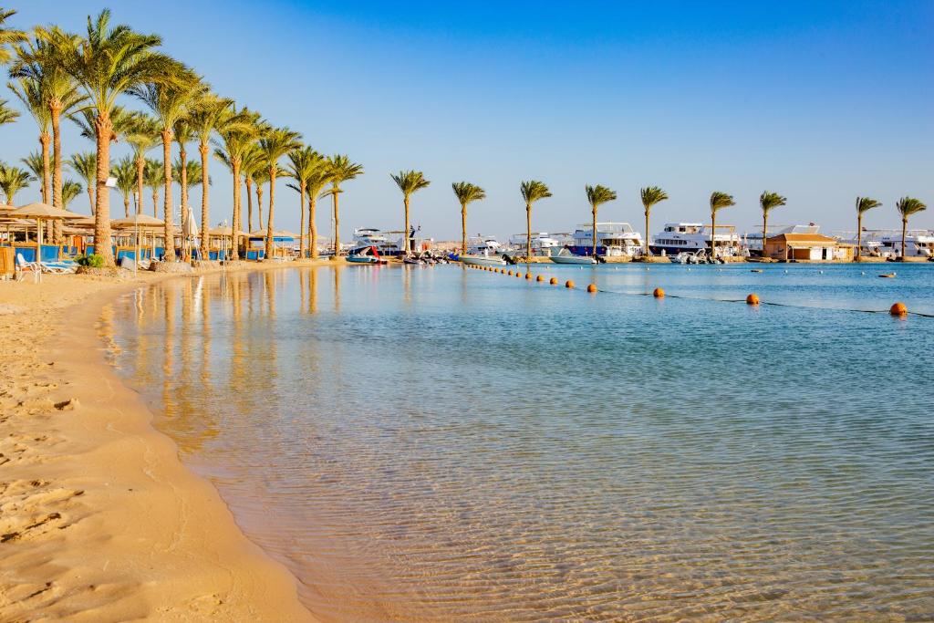 Хургада Continental Hotel Hurghada (ex. Movenpick Resort Hurghada) ціни