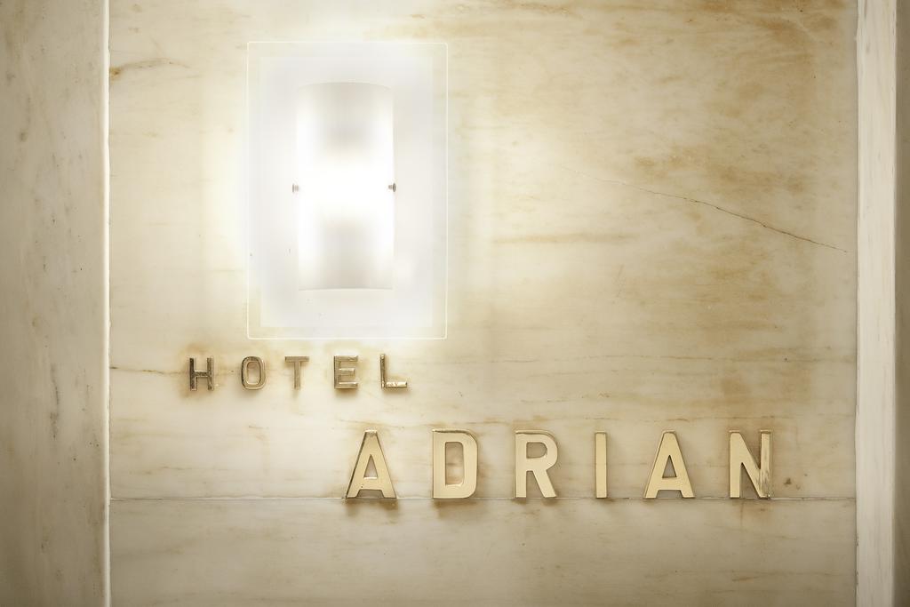 Горящие туры в отель Adrian
