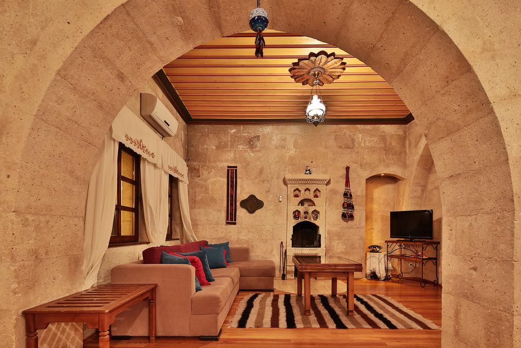 Відгуки про готелі Cappadocia Cave Suites