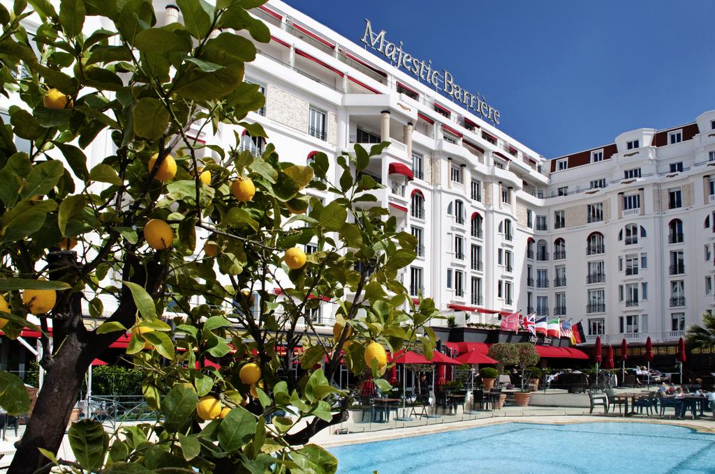 Reviews of tourists Barriere Le Majestic Cannes