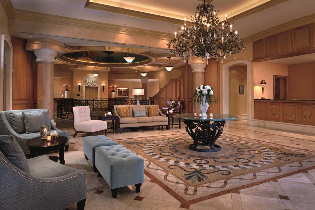 The Ritz Carlton, Naples, entertainment