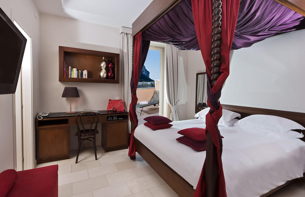 Hot tours in Hotel Villa Marina Capri Island