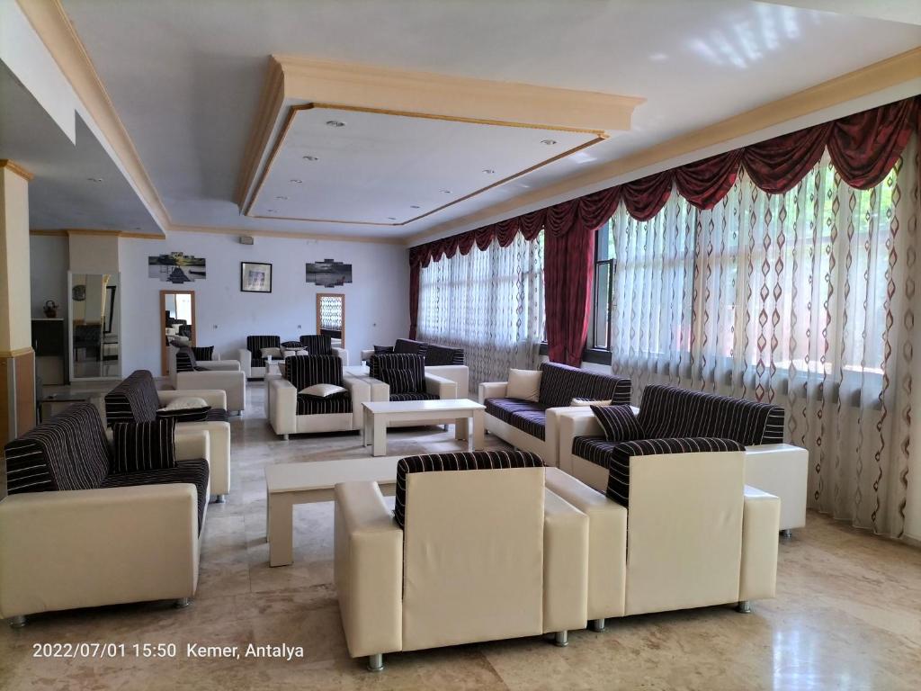 Hotel guest reviews Akasia Resort