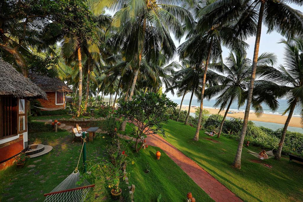 Manaltheeram Ayurveda Beach Village ціна
