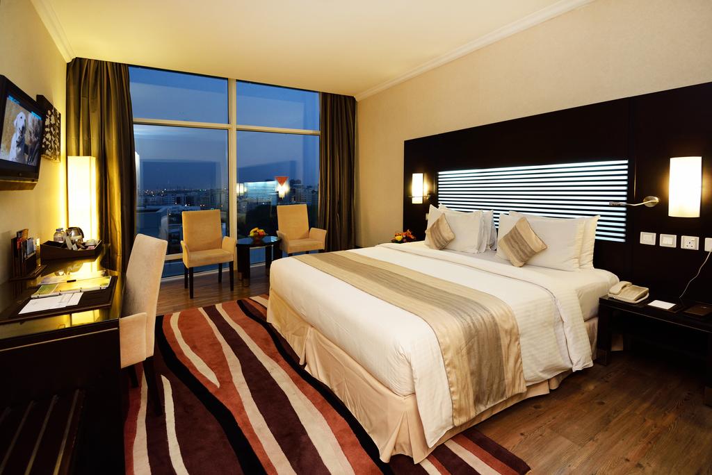 Holiday Villa Hotel & Residence City Centre, Доха (місто) ціни