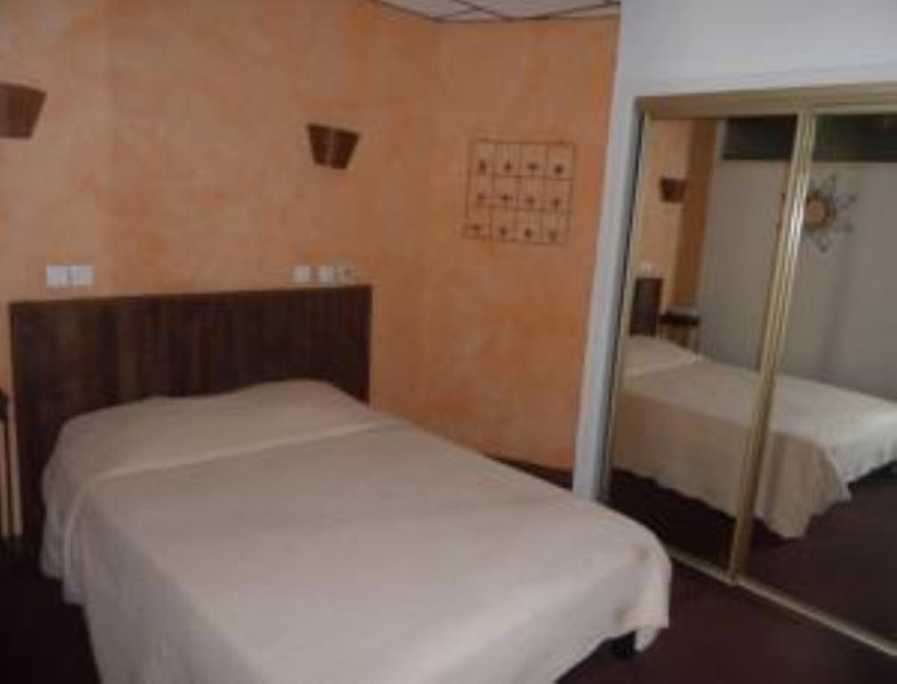 Hot tours in Hotel Locarno Nice France
