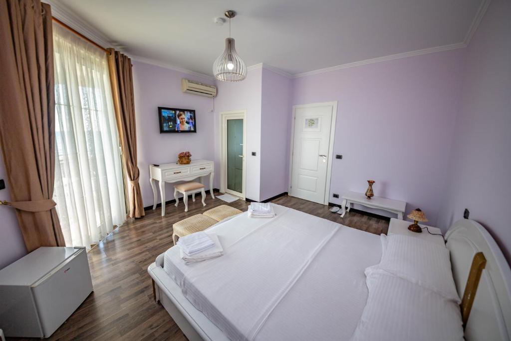 Відпочинок в готелі Hotel Majestic  Durres Дуррес Албанія