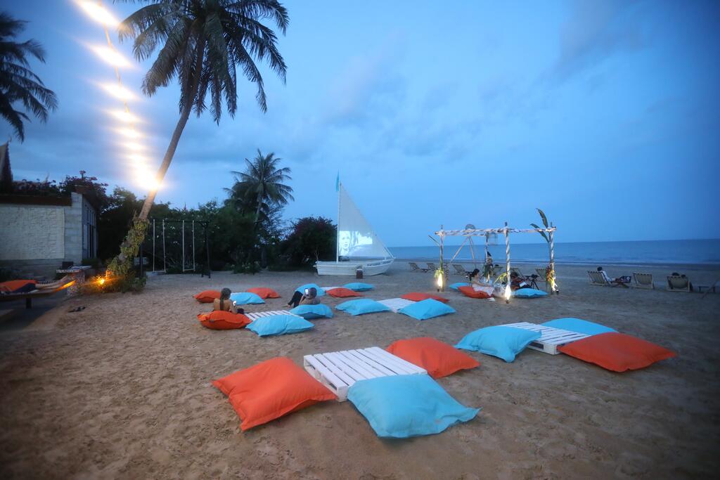 Dhevan Dara Beach Villa, Таїланд