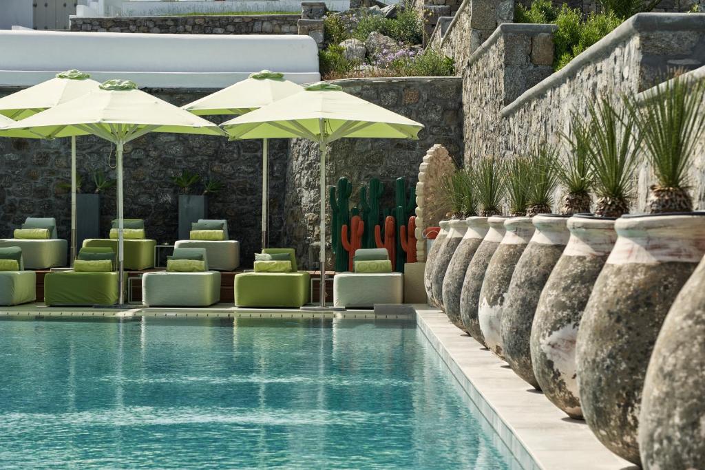 Відпочинок в готелі Myconian Naia Luxury Suites Міконос (острів)
