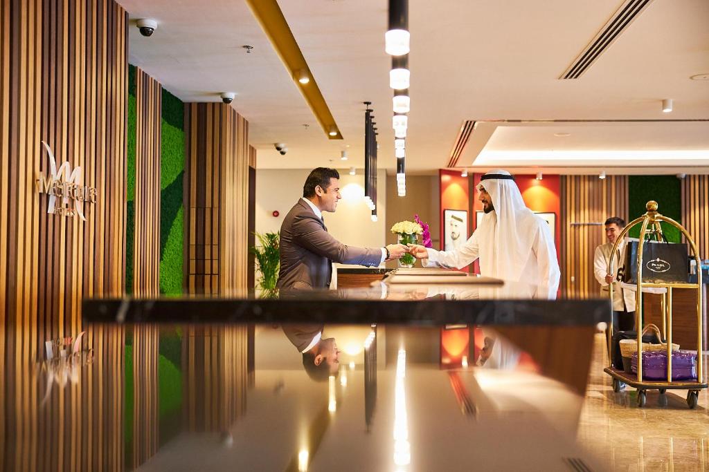 Дубай (город), Mercure Hotel Apartments Dubai Barsha Heights, APP