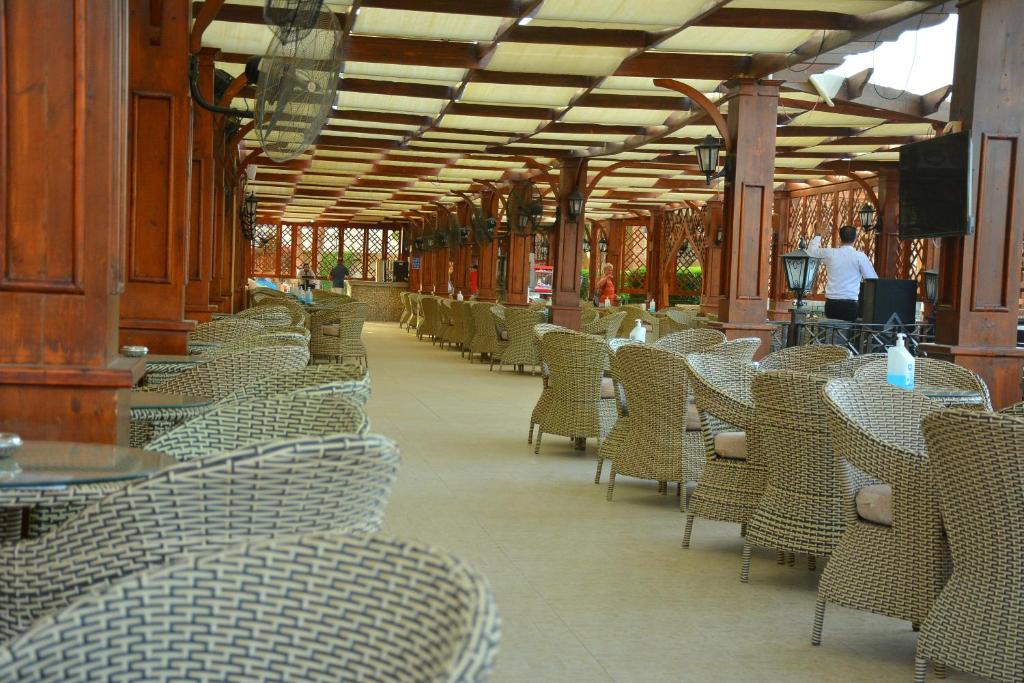 Туры в отель Aladdin Beach Resort Хургада Египет
