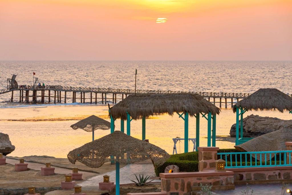 Горящие туры в отель Radisson Blu Qusser Эль-Кусейр Египет