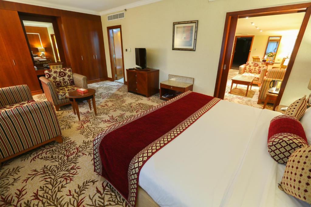 Отель, ОАЭ, Дубай (город), Ramee Royal Hotel
