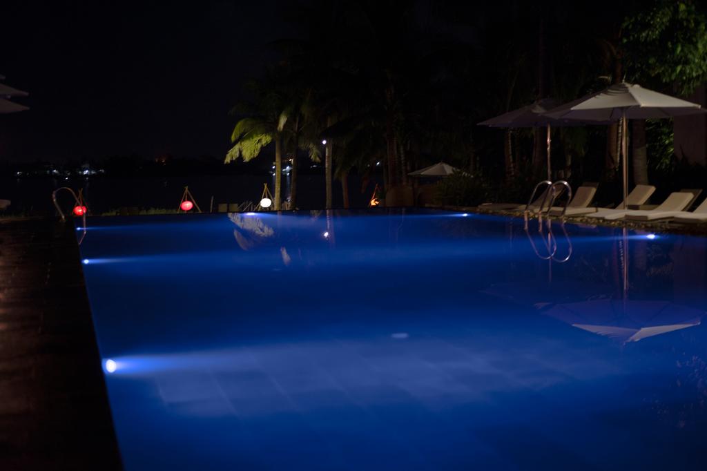 Відпочинок в готелі Vinh Hung Emerald Resort
