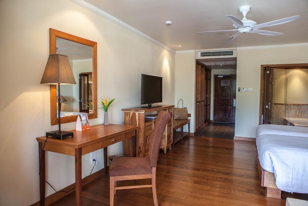 Hotel reviews The Emerald Cove Koh Chang