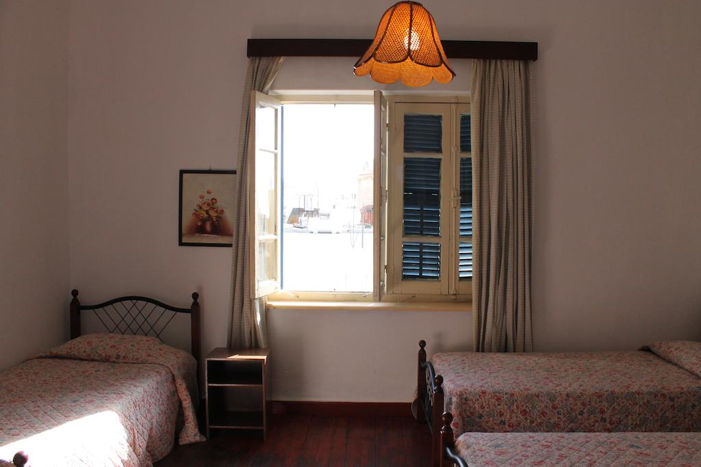Trianon Guest House Кипр цены
