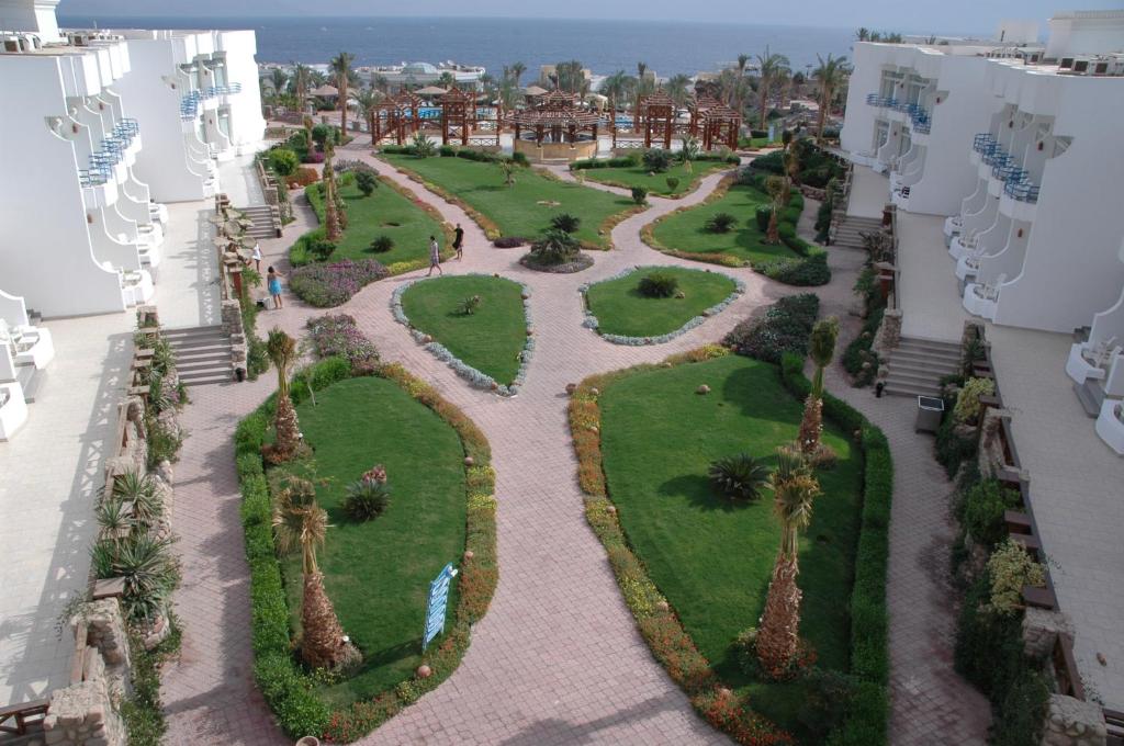 Горящие туры в отель Queen Sharm Resort (ex. Vera Club Queen Sharm Beach)